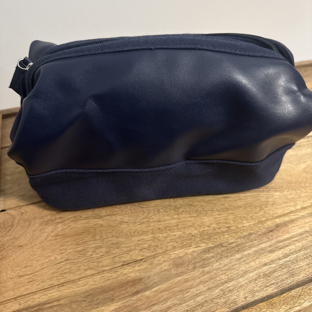 Calvin Klein men toiletry bag travel Navy Faux Leather CK Logo
